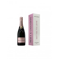 Moet Chandon Rose Box SAY YES TO LOVE